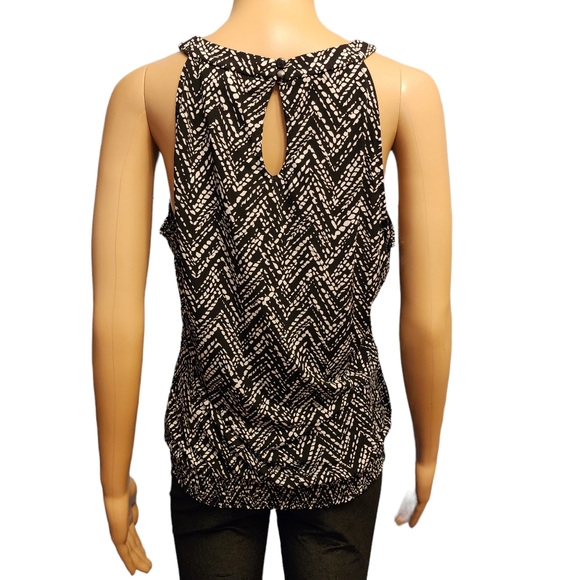 WHBM Sleeveless Tank Top - Picture 4 of 11